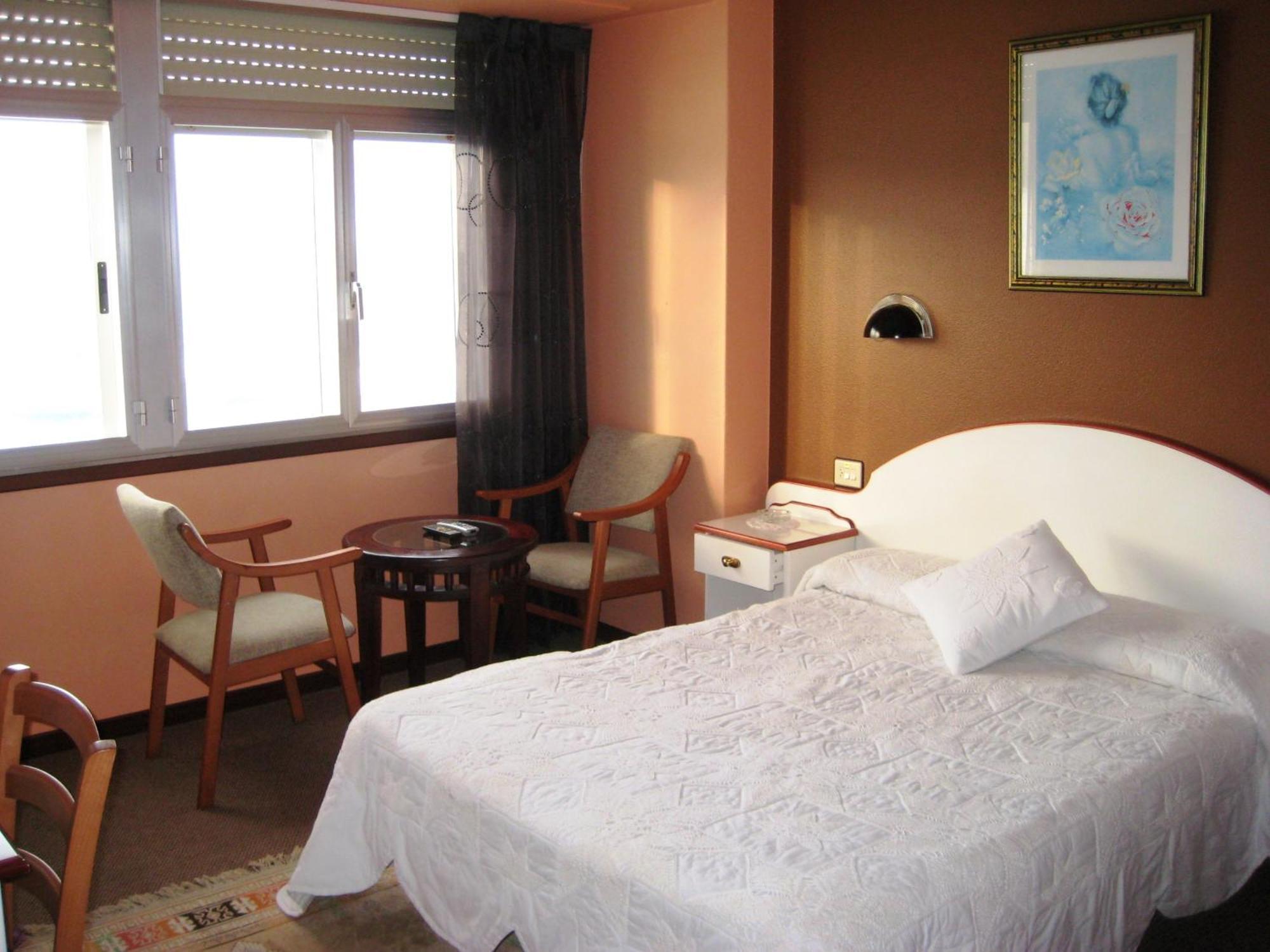 Hostal J.B Malpica Exterior photo